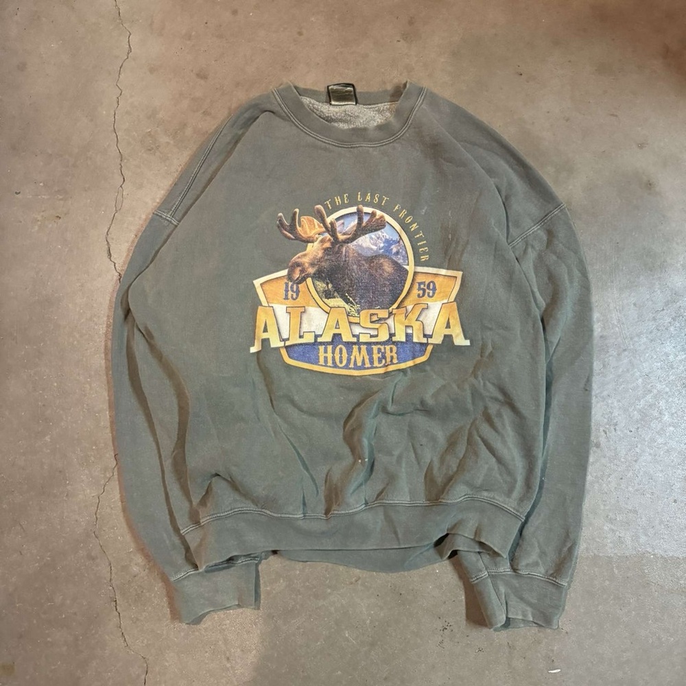 Alaska Homer Graphic Sweatshirt - Gray